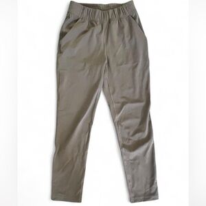 Aritzia Babaton Tan Jogger Pants never worn NWOT!